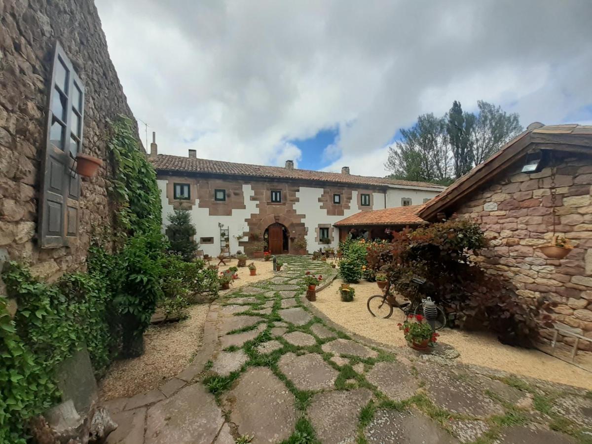 Hotel La Casona De Barrio, Alto Campoo Barrio  Ngoại thất bức ảnh