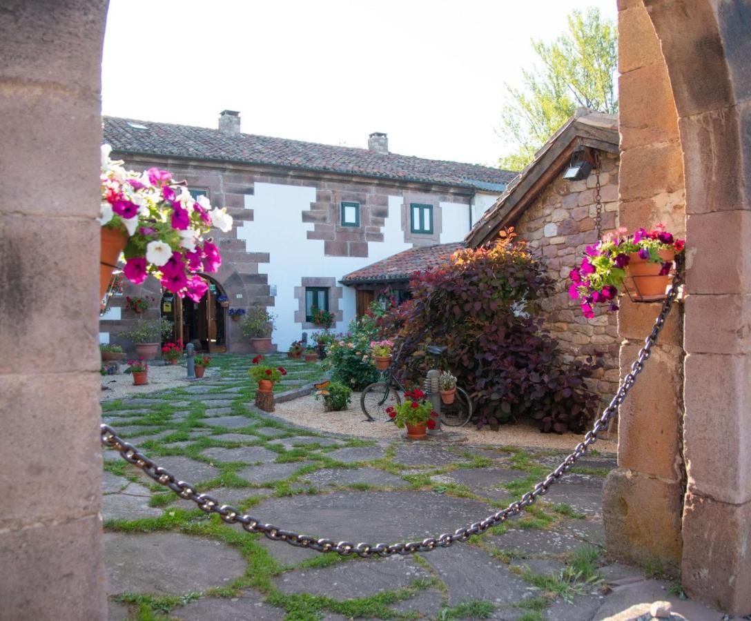Hotel La Casona De Barrio, Alto Campoo Barrio  Ngoại thất bức ảnh